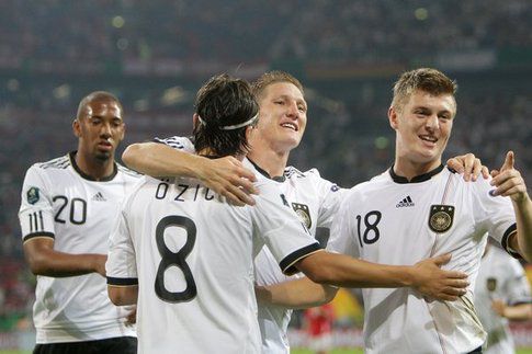 Германия и Португалия на четвъртфинали на Евро 2012
