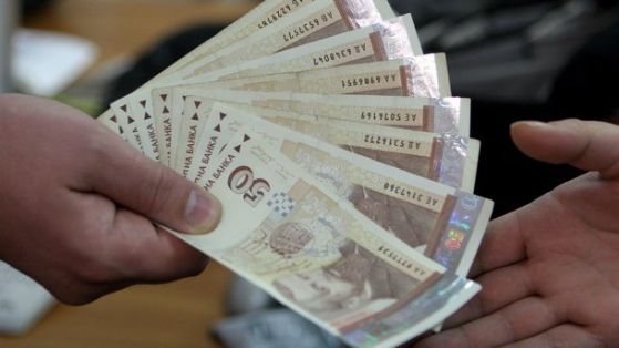 1.5 милиона бонуси в екоминистерството отиват на прокурор