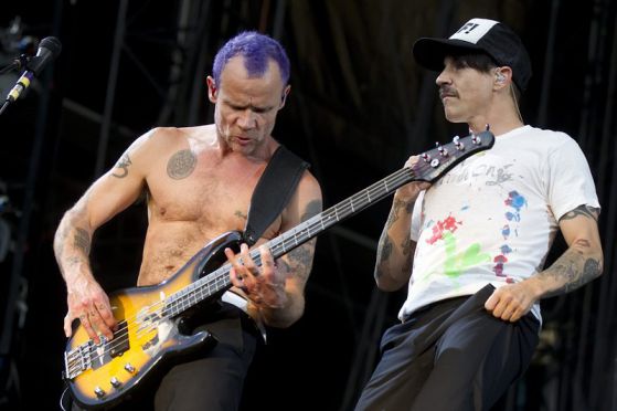 Местят Red Hot Chili Peppers в "Арена Армеец"