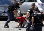 Запалянковци от Сараево пак се спречкаха с полицията в София (снимки)