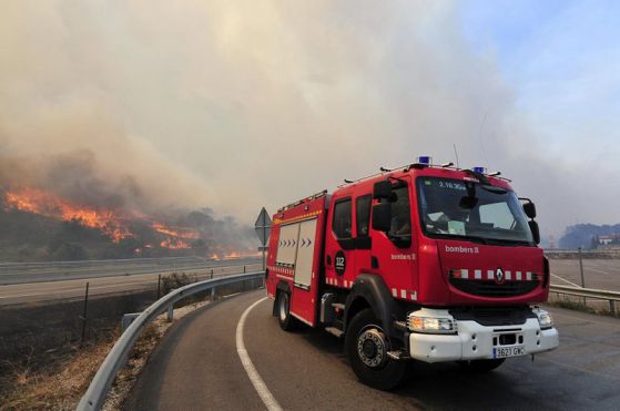 Трима загинали при пожар в Испания 