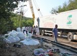 ТИР с 20 тона торове се обърна край Велико Търново