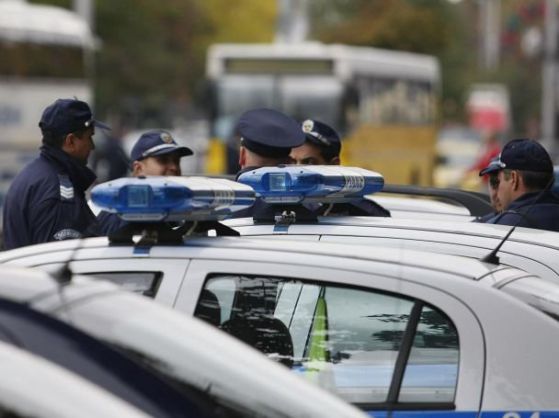 Пиян полицай катастрофира в Русе