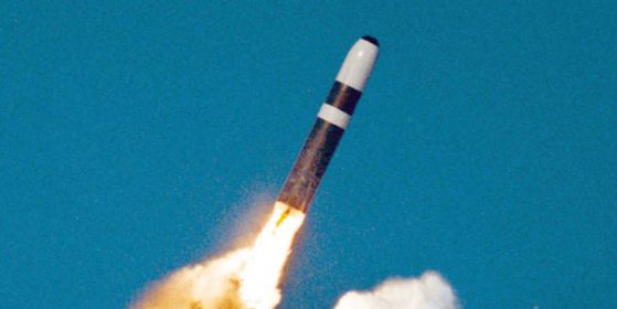 КНДР постави още две ракети на източния си бряг