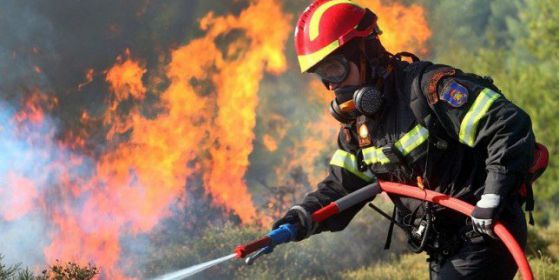 Продължава борбата с пожарите в страната 