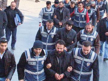 Турция хвана 13 членове на "Ал Кайда" 