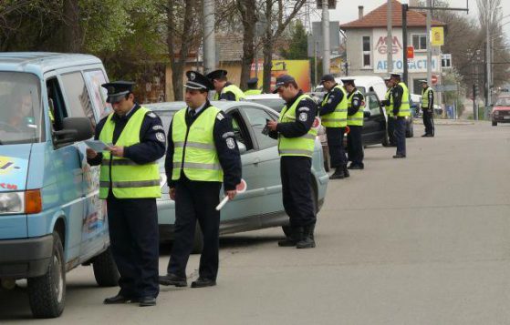 КАТ започва акция за колани на задната седалка. Снимка: БГНЕС