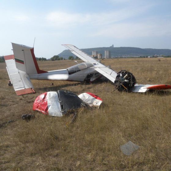 Самолет се разби край Шумен. Снимка: ОДМВР-Шумен