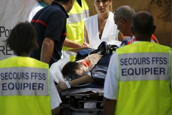Най-малко трима души загинаха, а други 30 бяха ранени при инцидент с полски автобус във Франция. Снимка: nowpublic