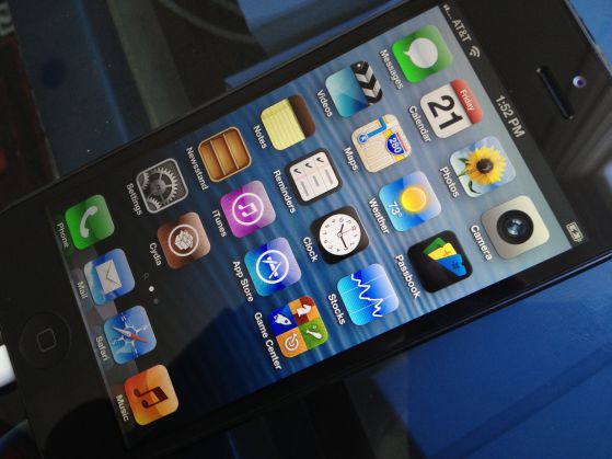 Хакер проби iPhone 5 часове след пускането му