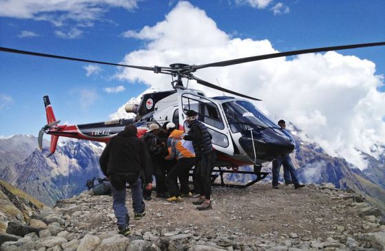 Спасиха петима оцелели след лавината в Непал 