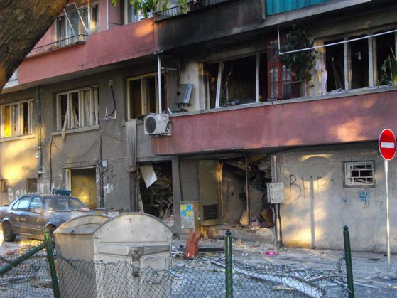 140 000 лева щети след взрива в Бургас