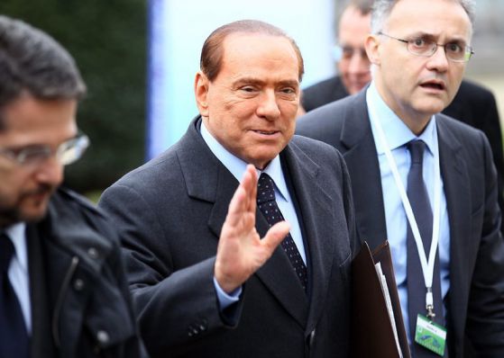 За часове намалиха присъдата на Берлускони от 4 на 1 г.