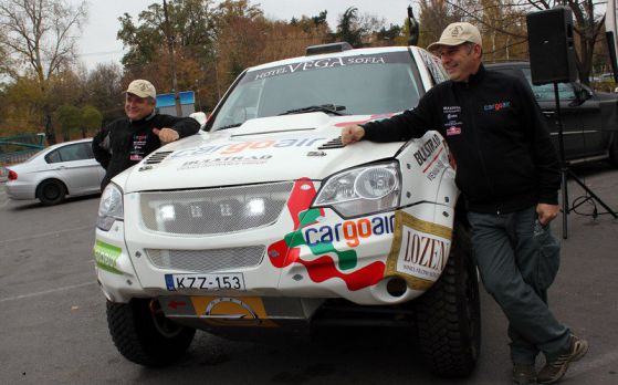 Петър Ценков и Иван Маринов са готови за рали Дакар 2013