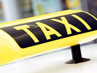 В Търново откраднаха такси с клиента вътре