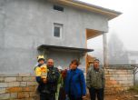 Движение "България си ти" ремонтира къщата на бедно семейство