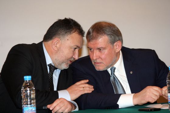 Емил Кабаиванов и Румен Христов на днешното заседание. Снимка: Сергей Антонов