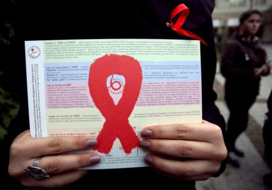 Безплатни презервативи и флашмоб в София за световния ден за борба със СПИН