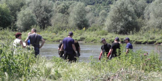 Жена е открита мъртва в река Видима. Снимка БГНЕС