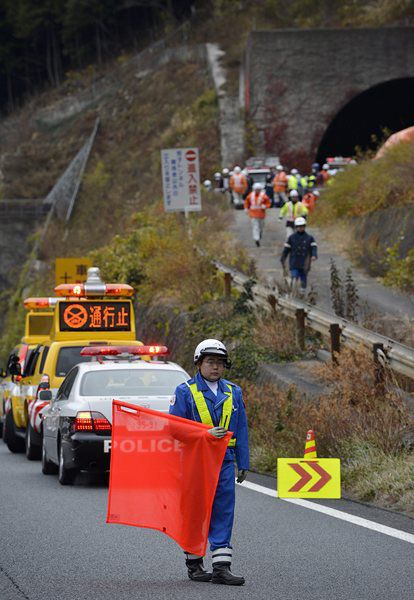 Тунел рухна в Япония. Снимка ЕПА/БГНЕС