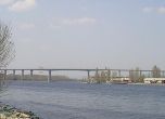 Младеж се хвърли от Аспаруховия мост във Варна