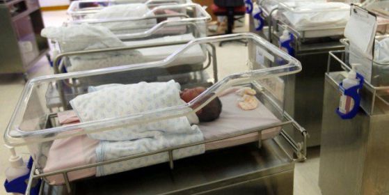 Срив в раждаемостта през 2012 г. - бебетата с над 10% по-малко