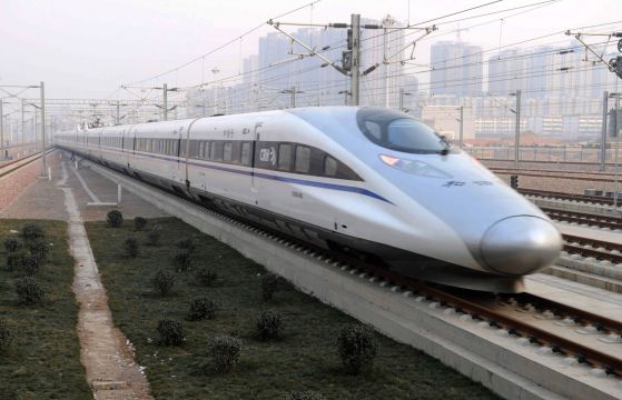Най-дългата скоростна жп магистрала бе открита в Китай. Снимка: AP/Xinhua