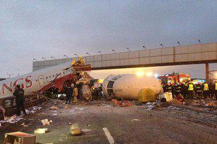 Самолет Ту-204 падна на руско летище. Снимка: gazeta.ru