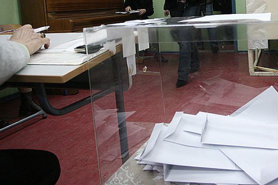 Днес става ясно колко българи ще гласуват в чужбина