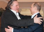 Жерар Депардийо и Владимир Путин. Снимка ЕПА/БГНЕС