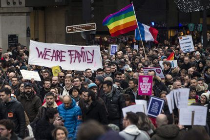 Демонстрация в Париж в подкрепа на гей браковете. Снимка: БГНЕС