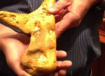 Австралиец откри 5,5-килограмова буца злато (видео)