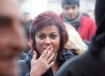 Червена депутатка лобира за премахване на пълната забрана за пушене