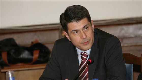Гяуров: Бисеров се опълчи на коалицията ДПС-ГЕРБ