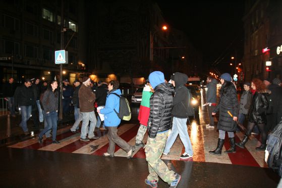 Бунт в сряда: "Да разтресем България" заради високите сметки (снимки+видео)
