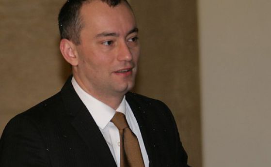 Николай Младенов се отметна за "Хизбула"