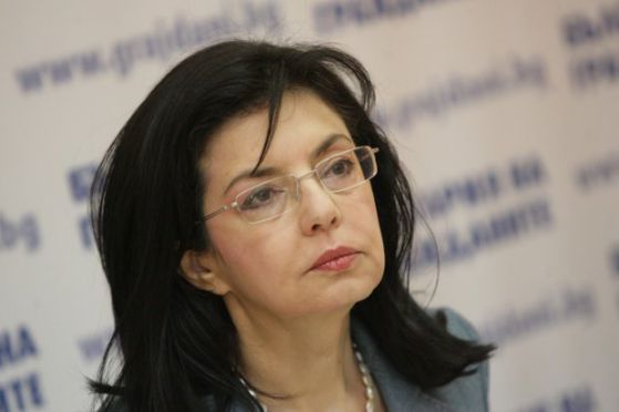 Кунева: ГЕРБ да кажат как уговориха гласовете на „Атака“ през 2009 г.