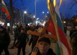 Протестът в петък: пица в София, мартеници за полицаите във Варна