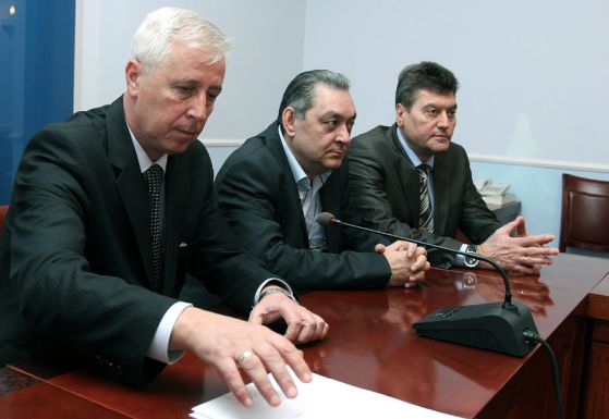 Здравният министър проф. Николай Петров на среща с ръководителите на съсловните организации. Снимка: БГНЕС