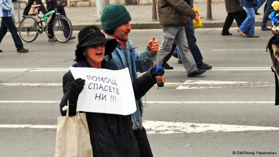 Закъснелите български протести