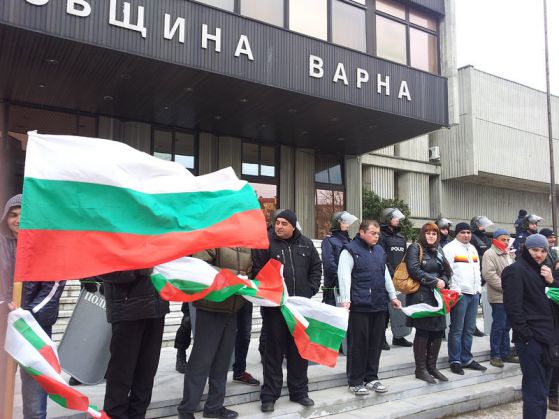 Миналата седмица блокадата на Община Варна бе на входа на сгратата. СНИМКА: БГНЕС