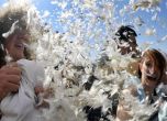 София отбелязва Световния ден за бой с възглавници в събота