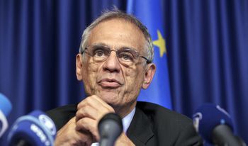 Кипърският финансов министър подаде оставка