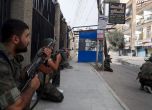 Турция трупа военна мощ по границата със Сирия