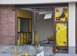 Бомба избухна пред обменно бюро в Хасково, Снимка: Novinite.bg
