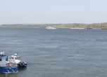 Дунав достига критичните си нива
