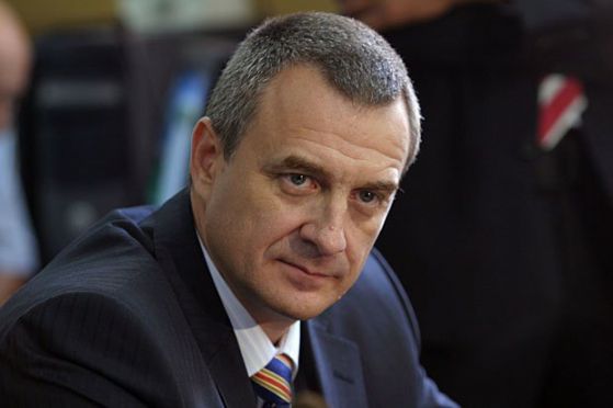 Президентът официално освободи Цветлин Йовчев като началник на кабинета