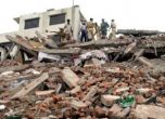 Десетки жертви и стотици затрупани след срутване на 8-етажна сграда в Бангладеш, Снимка: Reuters