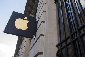 Apple отчете най-големия спад в печалбите си от 2003 г. насам 