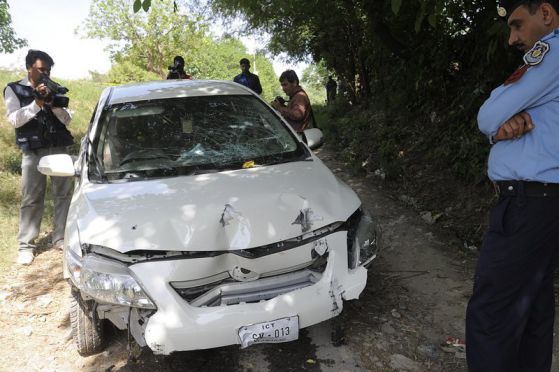 Автомобилът на прокурора, който бе застрелян в Исламабад Снимка: ЕПА/БГНЕС